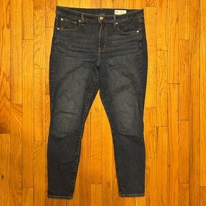 GAP -High Rise True Skinny Jean - Dark Wash - Size 14 Regular